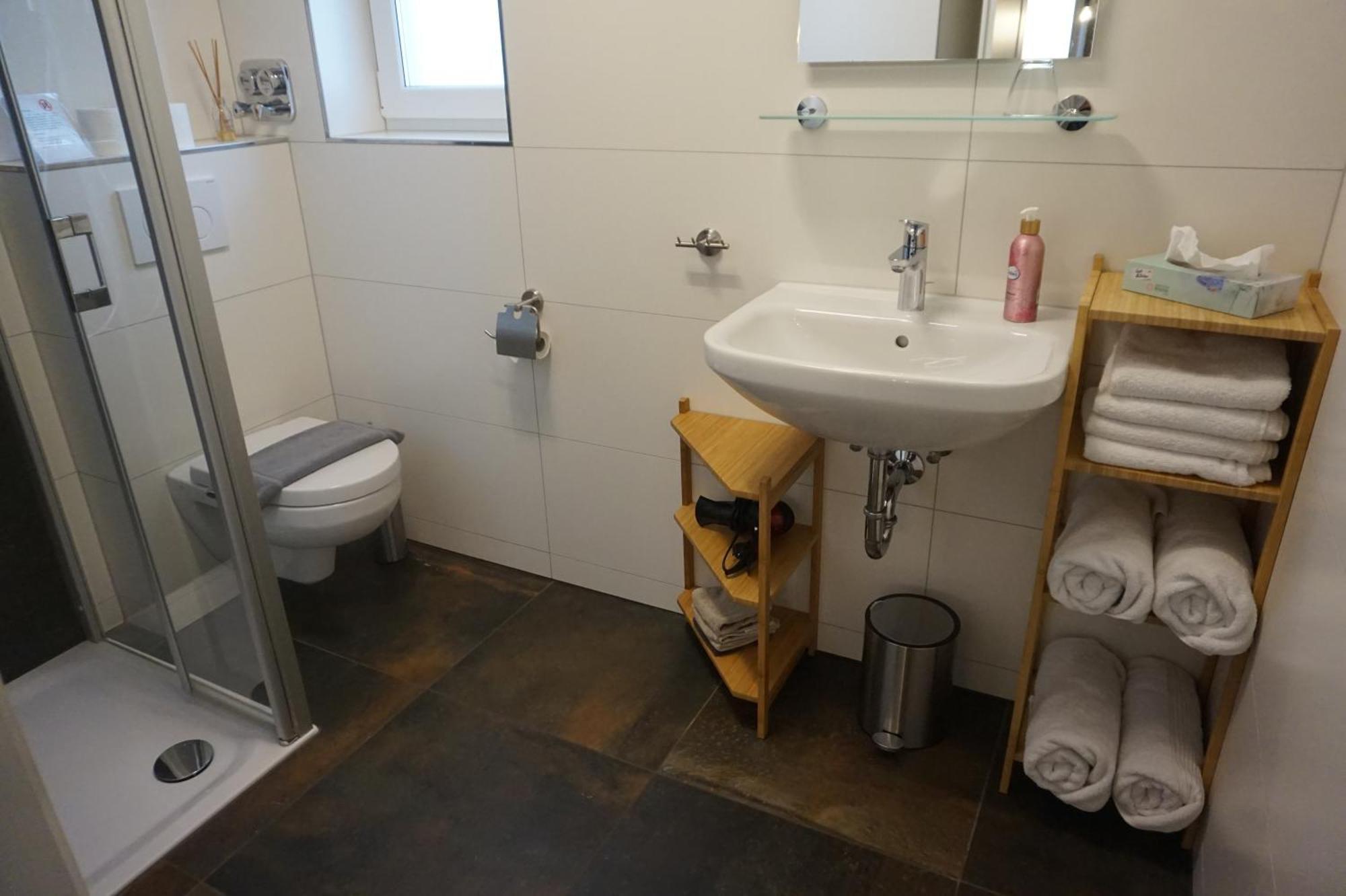 אינגלהיים אם ריין Wohnung 1 Im Kirschbluetenhof מראה חיצוני תמונה
